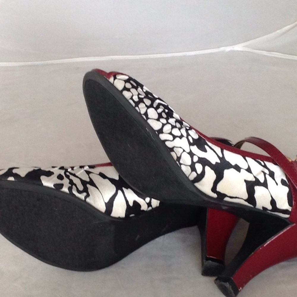 Madden girl satin shoes
